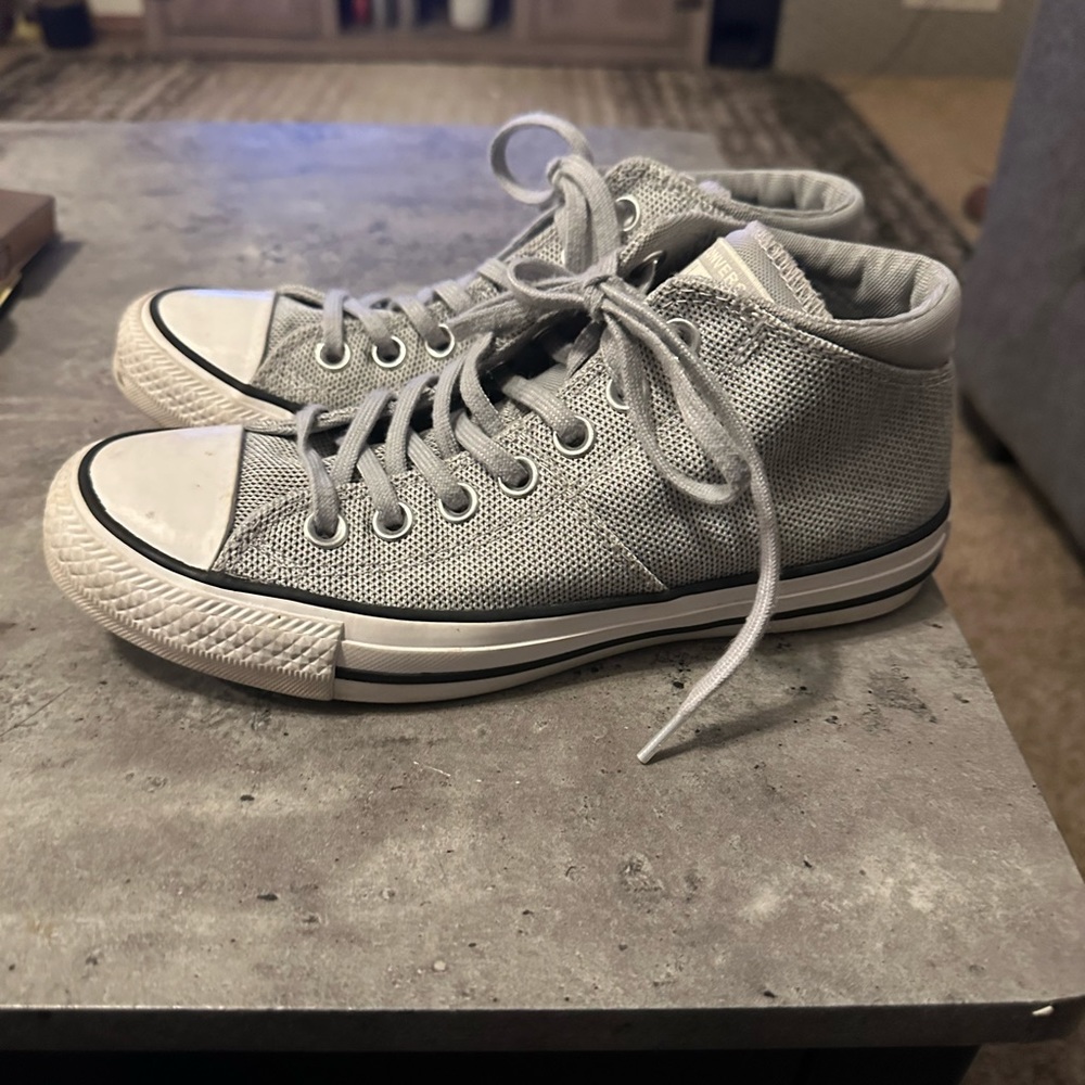 Converse shoes - Picture 4 of 7